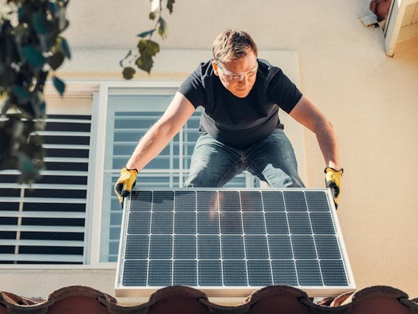Trouver un installateur de panneaux solaires fiable à rennes